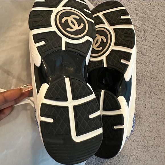 Chanel sneakers - Picture 5 of 6
